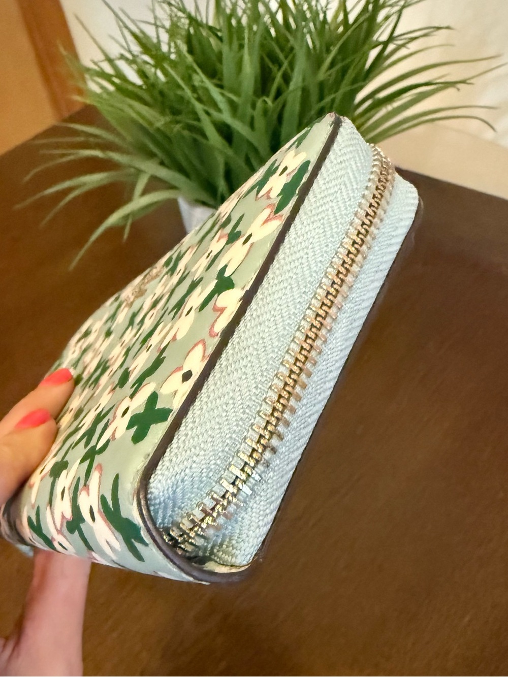 Kate Spade Laurel Way Floral Wallet - Picture 6 of 6